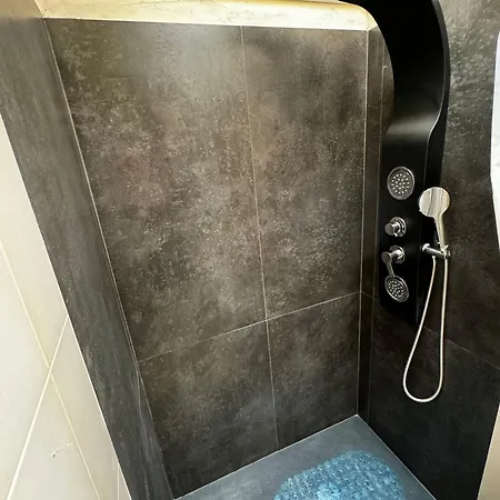 Indipendente In Villaggio A 2 Passi Dal Mare * Santa Maria al Bagno